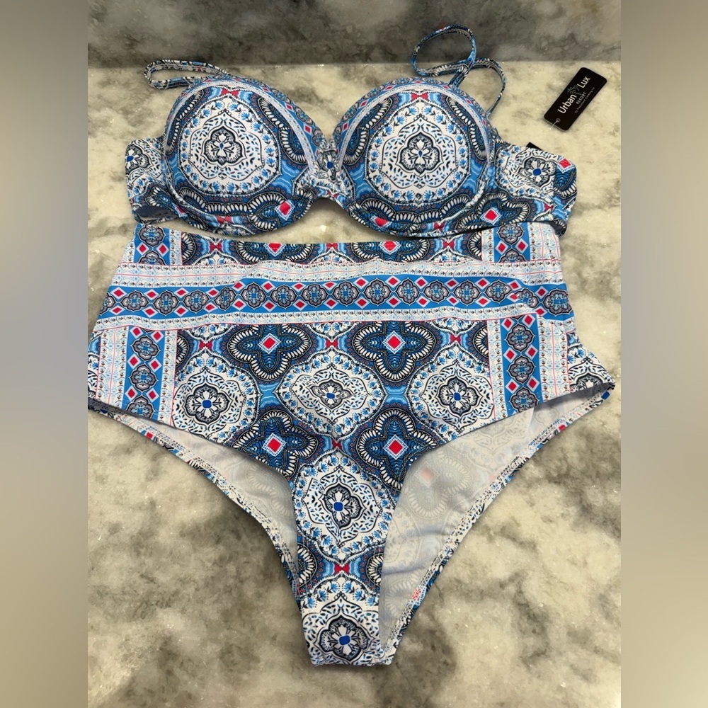 Urban Lux 3-Piece Swimsuit Set BNWT Size L Bikini + Sarong Pareo Blue Medallion - Picture 3 of 13